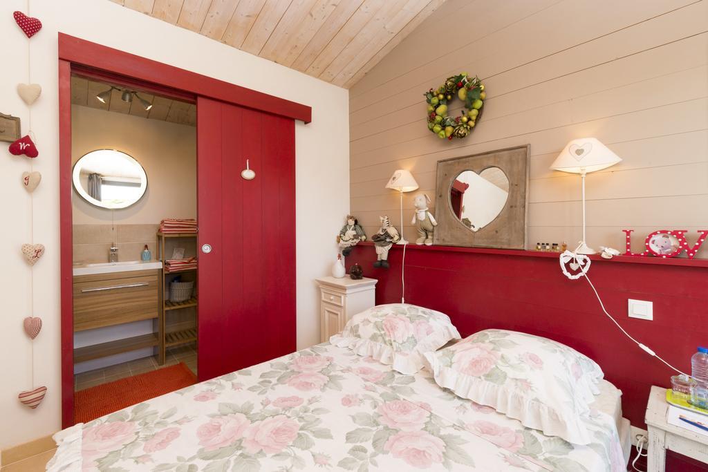 リヴドゥー・プラージュ Gaia Et Salome Bed & Breakfast エクステリア 写真